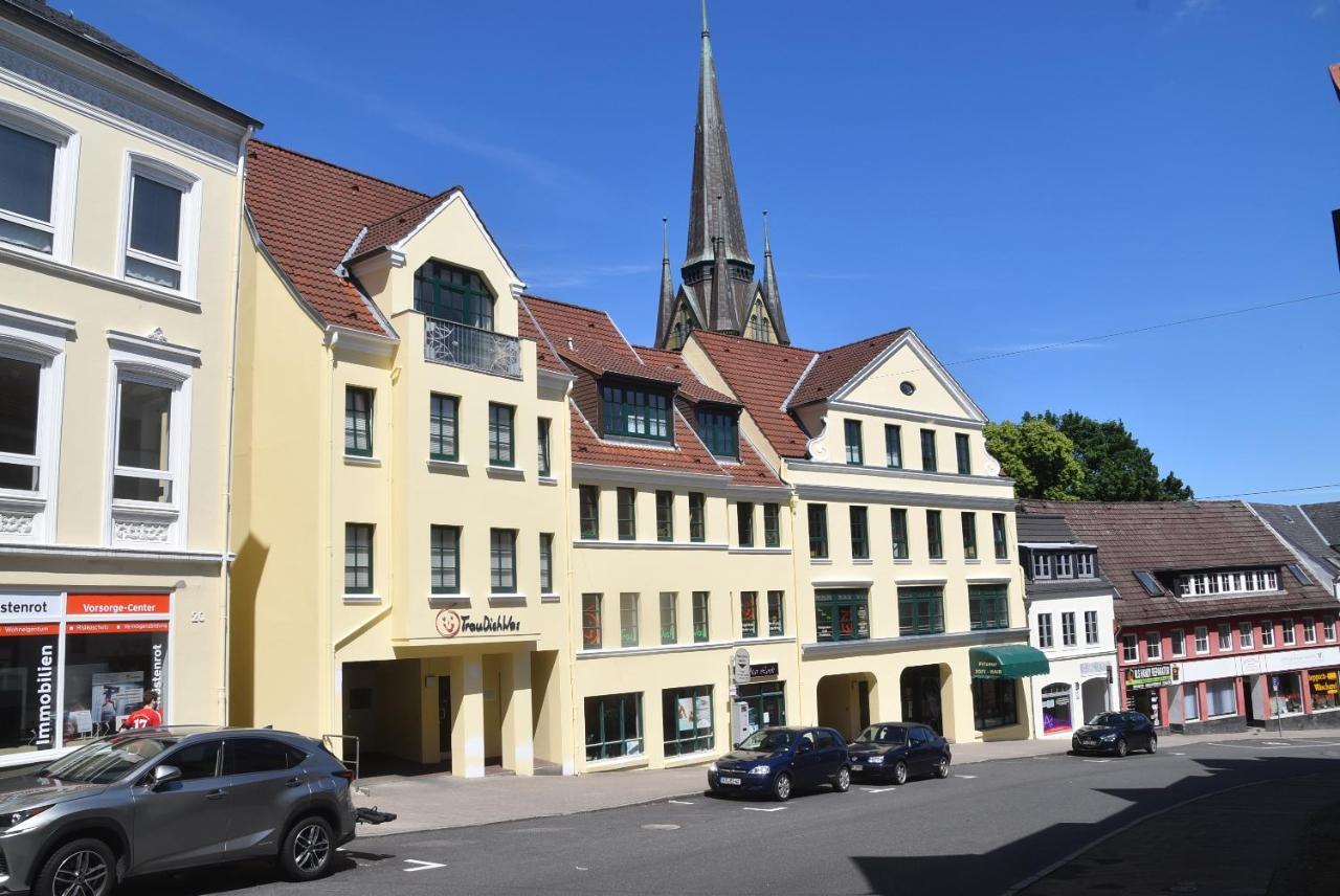 Fewo1846 - Atrium - Luxurioese Wohnung Mit 3 Schlafzimmern Und Balkon Im Stadtzentrum フレンスブルク エクステリア 写真